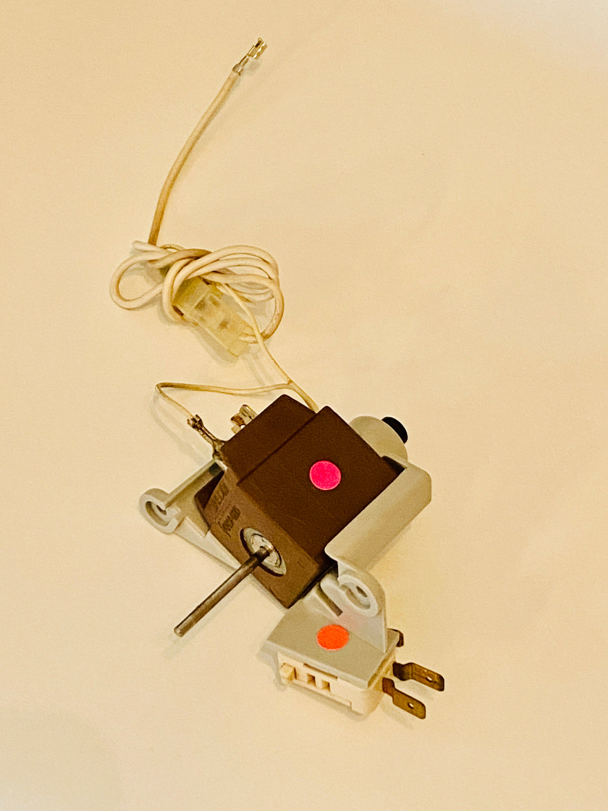 Magnetschalter für Jura Brüheinheit 230V 50Hz 50W