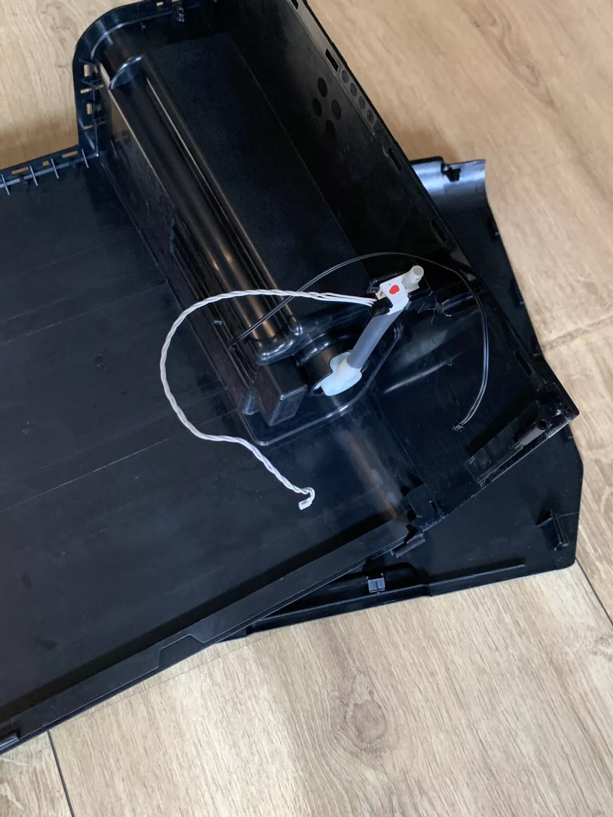 Bosch Verocup / Siemens EQ300 Gehäuse Wassertank + rechte Seite + Stecker + Schlauch Kaffeevollautomat