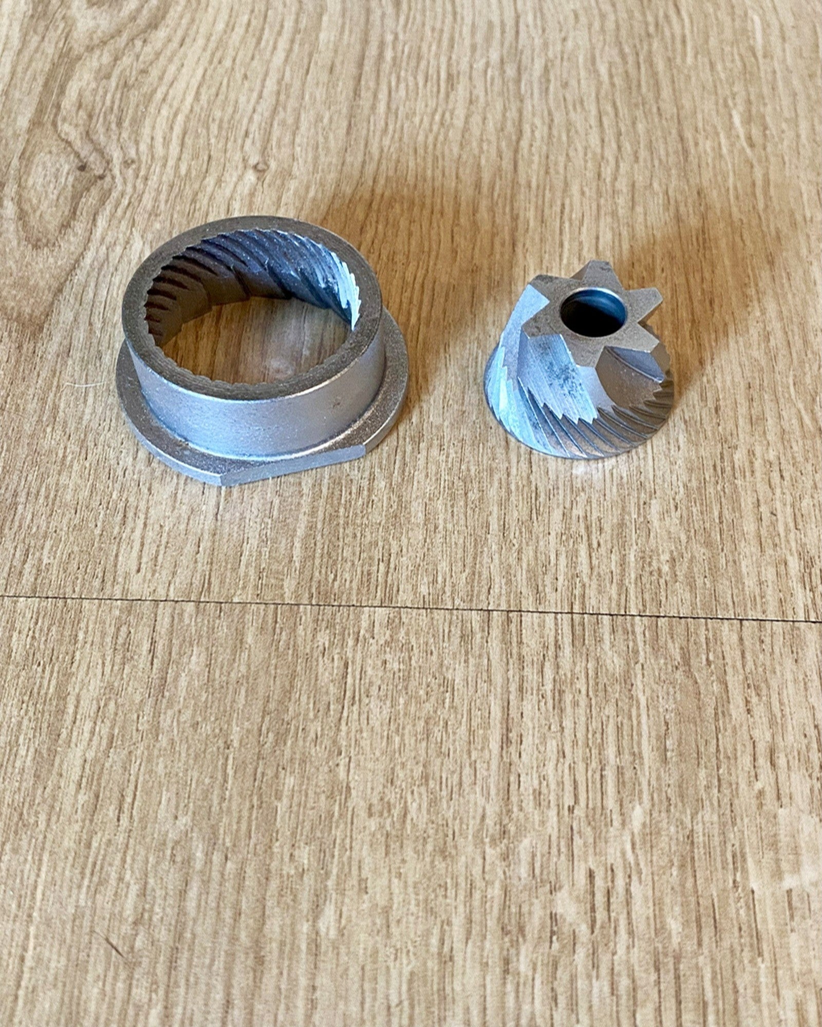 Jura Melitta Mahlwerk Mahlkegel Mahlring Set Kaffeevollautomat – gebraucht geprüft - Car Kaffeeautomaten, Ersatzteile