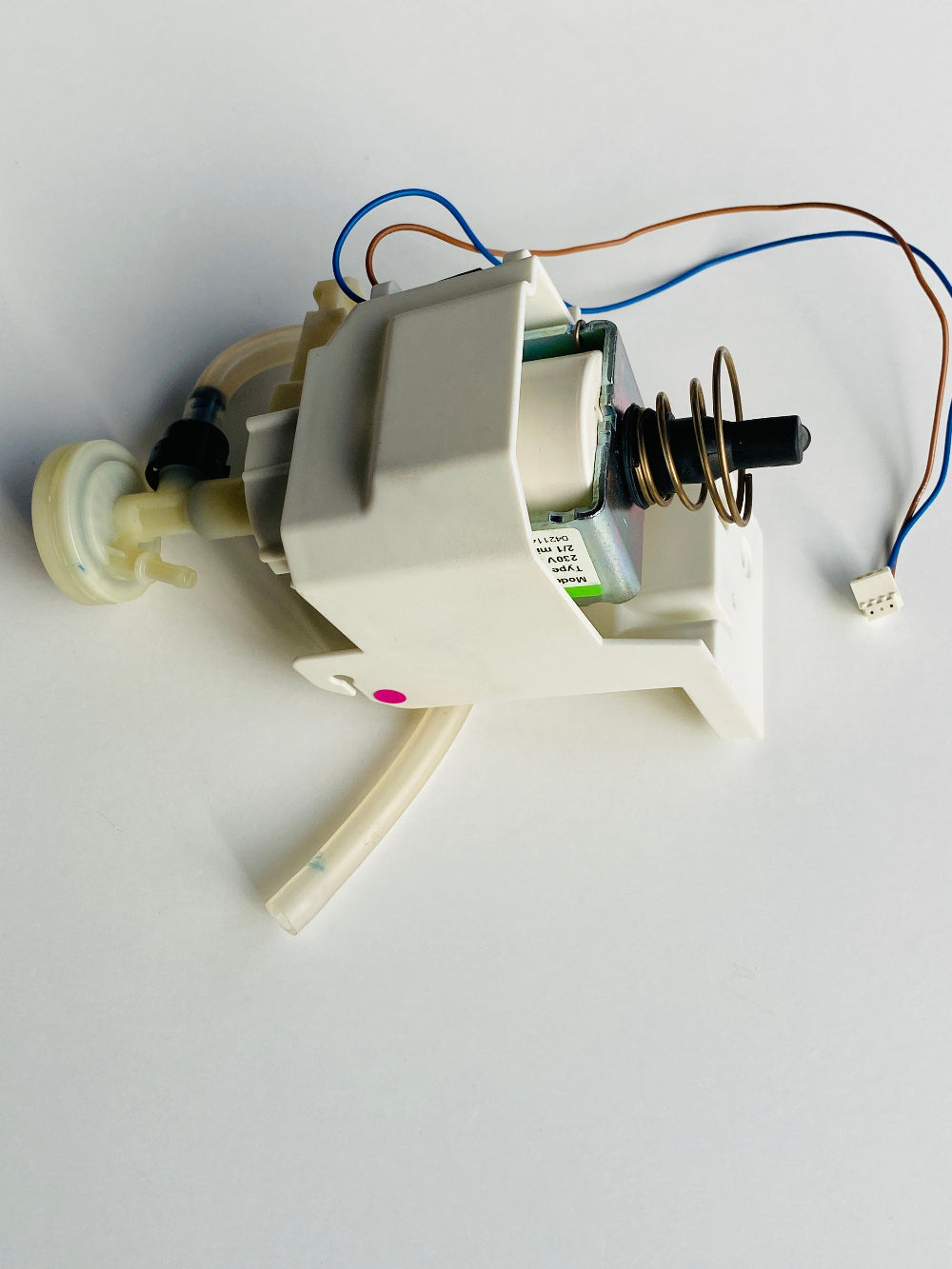 SIEMENS WASSERPUMPE EQ6 EQ5 EQ7 EQ 100 Plus 300 400 500 700 mit Pulsationsdämpfer