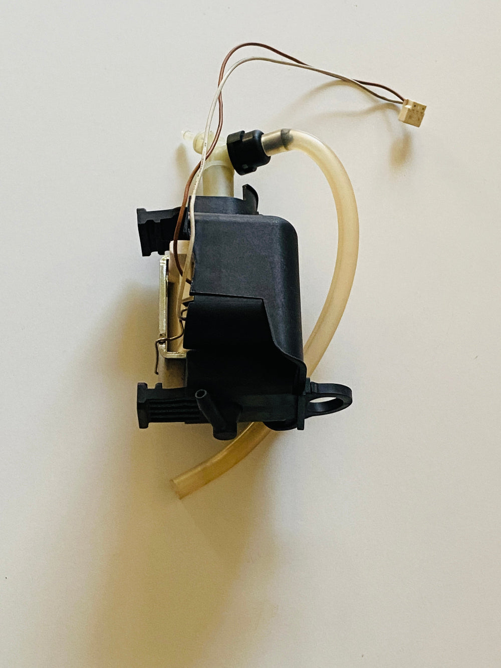 
Ulka Wasserpumpe für Siemens EQ3 EQ6 100 EQ300 Bosch Verocup 100 300 500 