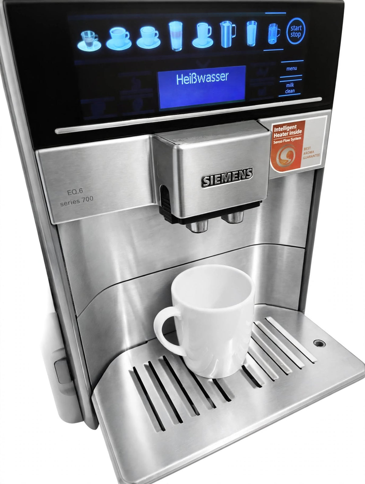 Siemens EQ.6 Serie 700 Front mit Display mit Kaffeeauslauf