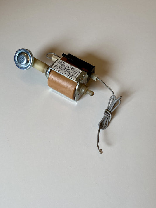 Jura / AEG / Krups / Bosch / Nivona / Wasserpumpe – mit Kabel Kaffeevollautomat-